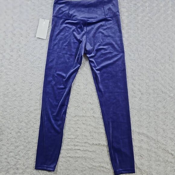 NWT Athleta Size Medium Elation purple velvet tight #467925 - Picture 8 of 9